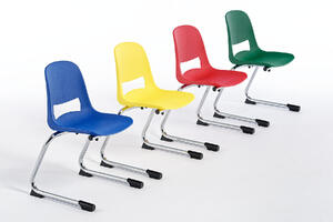 Die kleinen Freischwinger geben ein freundliches Bild